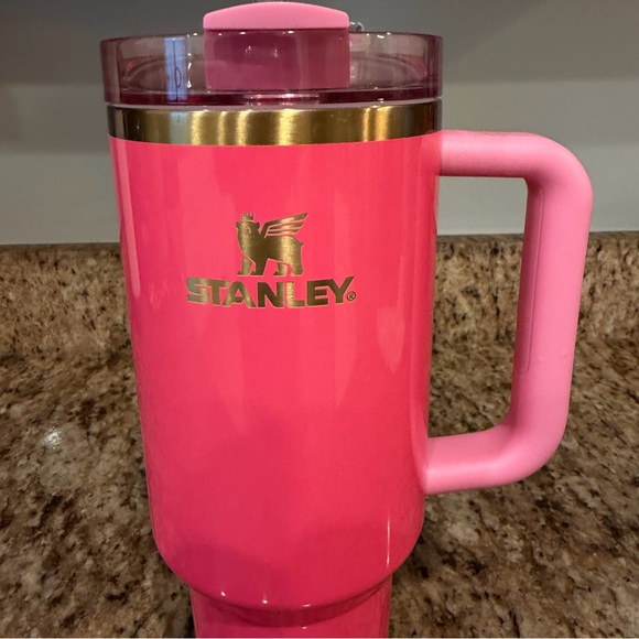 Stanley The Flowstate Quencher H2.0 40oz Tumbler in Pink Paradise Travel Cup - Picture 4 of 11